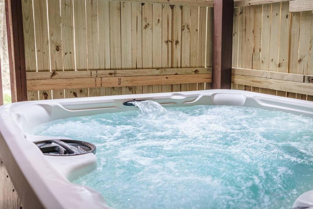 Mountain Views, Hot Tub, Firepit, Dog Friendly, Ev Connector Villa Stanley Екстериор снимка